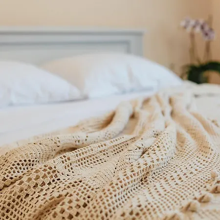 Asiya Мініготель